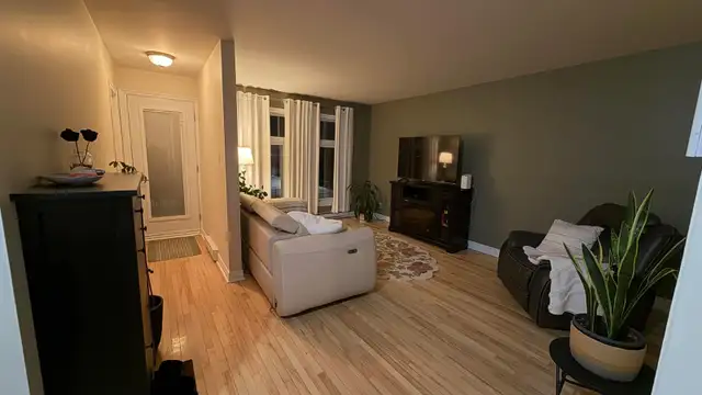 Longueuil Grand 4 1/2 haut duplex avec salle à manger in Long Term Rentals in Longueuil / South Shore - Image 12