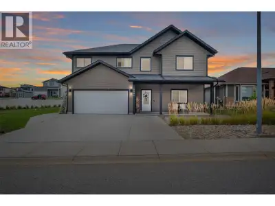 Welcome to 3904 Grandview Heights, a spacious 4–5 bedroom family home in the sought-after Grandview...