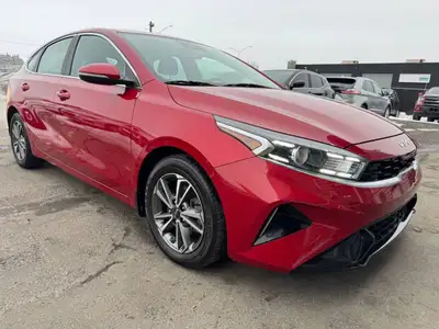 2022 KIA Forte 4MK Auto 514-865-4438 2022 Kia Forte5 EX Automatique 50 762 km certifiés Toute équipé...