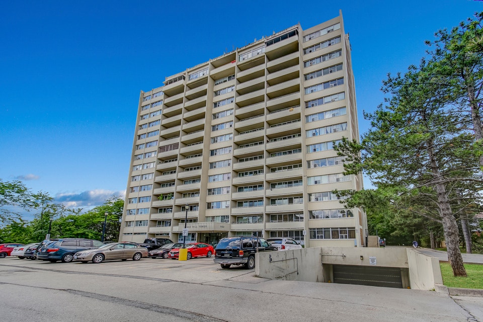 2 Bedroom Apartment for Rent 1130 Queens Avenue Long Term Rentals