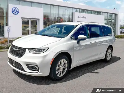 Designed to elevate every family journey, this 2023 Chrysler Pacifica Touring L is the ultimate mini...