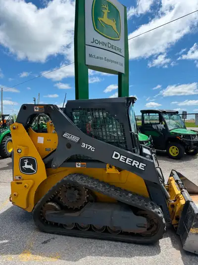 2023 JOHN DEERE 317G 799HRS STANDARD FLOW HYDRAULICS 72" CONSTRUCTION BUCKET 320MM TRACKS RADIO CAME...