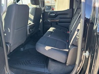 One Owner, 5.3L, Tow Pkg, Blind Spot Detector, Spray-in-Liner, Side Steps, Carfax CleanThe 2022 Chev... (image 8)