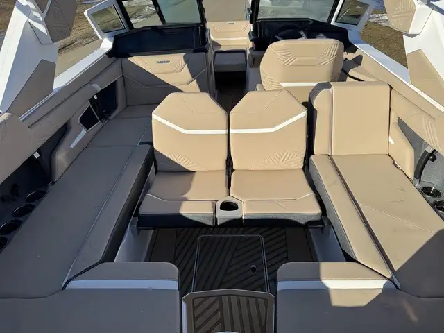 2025 Mastercraft XStar 23 in Powerboats & Motorboats in St. Albert - Image 14