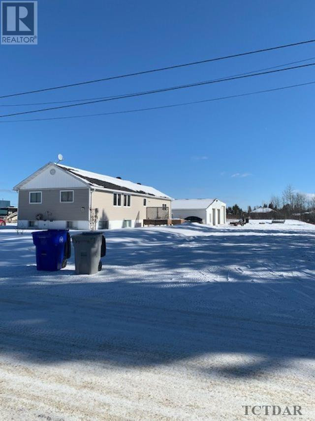 74 Roblin ST Timmins, Ontario in Houses for Sale in Timmins