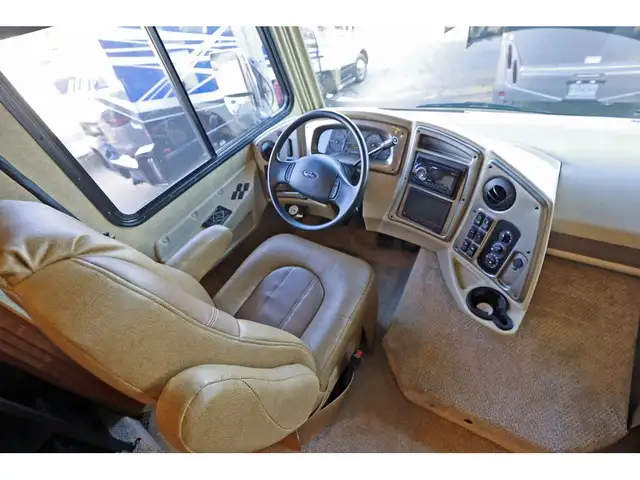 2015 Coachmen Encounter Classe A VR / RV FULL PAINT 3 Extensions in RVs & Motorhomes in Laval / North Shore - Image 28