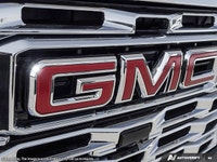 This GMC Sierra 2500HD boasts a powerful engine powering this Automatic transmission. *This GMC Sier... (image 8)