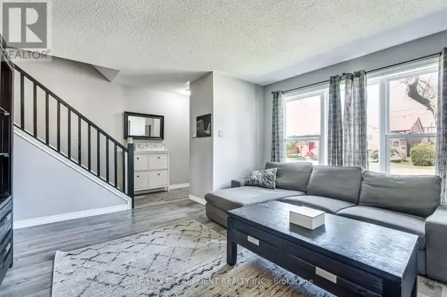 2 - 2700 BARTON STREET E Hamilton (Grayside), Ontario in Condos for Sale in Hamilton - Image 7