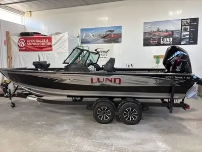 Factory Installed Options: • Mercury 200xl Pro Xs 4stk 1.85 Gearcase • Boat Color: Black Metallic •...