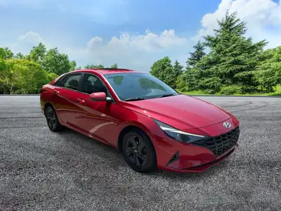 2023 HYUNDAI Elantra 2023 Hyundai Elantra Tech | NAVI | Toit Ouvrant | Camera | $68 par semaine | Ma...