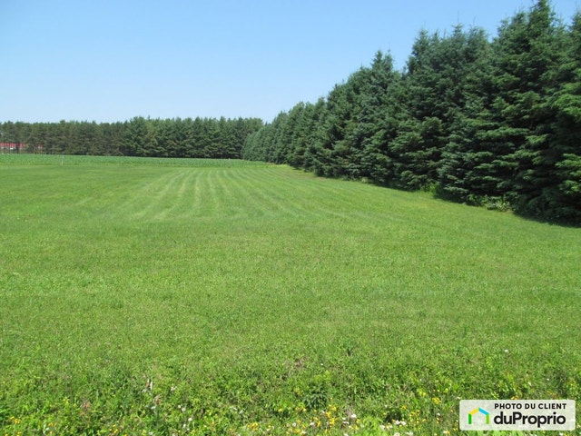 $135,000 - Residential Lot for sale in Plessisville — photo 1