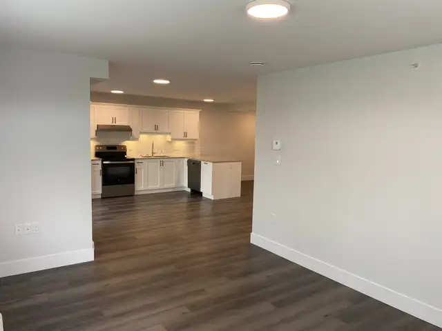 2Bed, corner unit w/balcony, AVAILABLE NOW! 502-49 Forest Hill in Long Term Rentals in Fredericton - Image 9