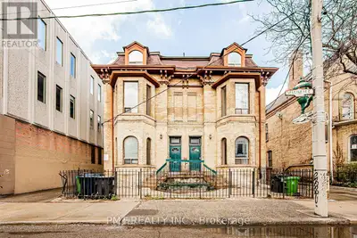 1 - 204 GERRARD STREET E Toronto (Moss Park), Ontario