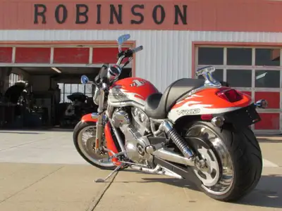 Bassani Exhaust - Low 14,000 KM, Original Canadian Bike 2007 VRSCX Screamin' Eagle V-Rod - ONLY 14,0...