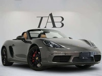 This 2017 Porsche 718 Boxster S is a local Ontario vehicle with a clean Carfax report, this it's a t... (image 1)