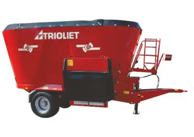 2025 TRIOLIET SOLOMIX 2 2000L ZK TMR FEED MIXER STOCK # A108038 TWIN AUGER 715 CUBIC FEET CAPACITY S...