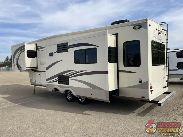 2018 PALOMINO RV COLUMBUS 298RL in Travel Trailers & Campers in Edmonton - Image 4