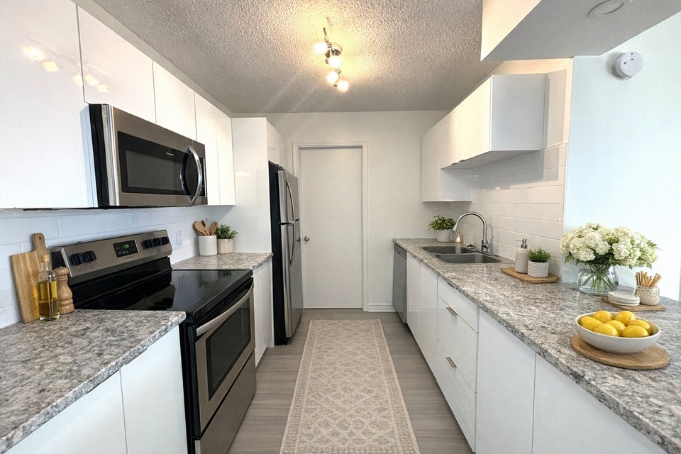50 CAMERON STREET - Downtown Moncton, 2 Bed & 1.5 bath !! 2