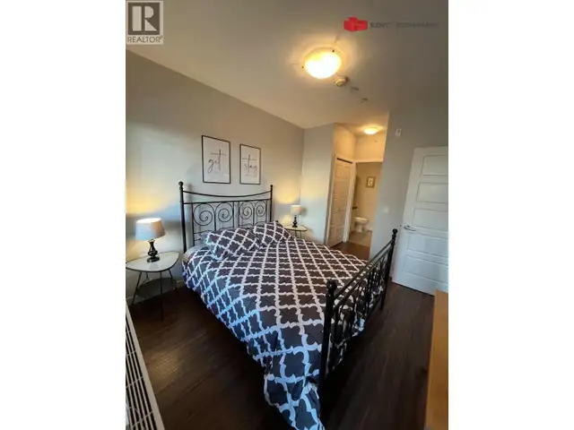 211 215 W 1ST STREET Vancouver, British Columbia in Long Term Rentals in Vancouver - Image 12