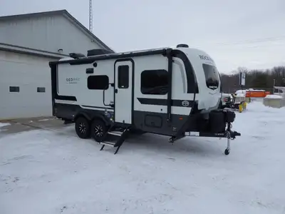 2026 GEO Pro 20BHT Price: $44,195 Floor Plan Features Length: 21’ 2” Weight: 3,915lbs Sleeps: Front...