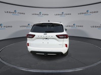 Low Mileage, Leather Seats, Sunroof, Premium Technology Package, 19 inch Aluminum Wheels, Navigation... (image 7)