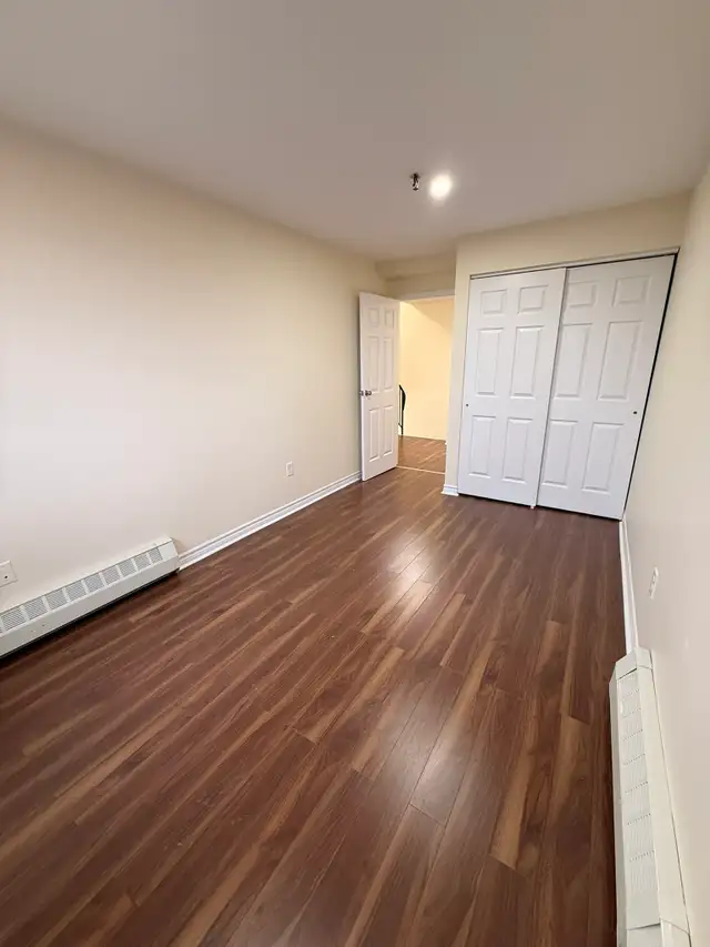 Spacious 2-Level 2BR w/ Private Deck - Heat/Water/PK Incl in Long Term Rentals in City of Halifax - Image 13