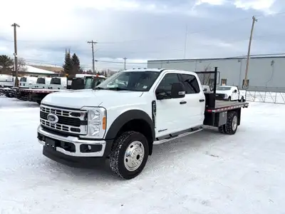2023 Ford F550 XLT 4x4 Deck Truck, 6.7L Powerstroke Diesel, 10 Spd. Auto, Crew Cab, Only 7,234 km &...