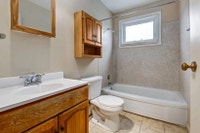 Amenities: Stainless Steel Appliances Available • City Views • Keyless Entry Suite & Building: Spaci... (image 5)
