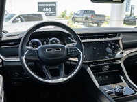 Welcome to 400 Chrysler Dodge Jeep Ram. 4x4 Drivetrain for all-terrain capability - Advanced infotai... (image 2)