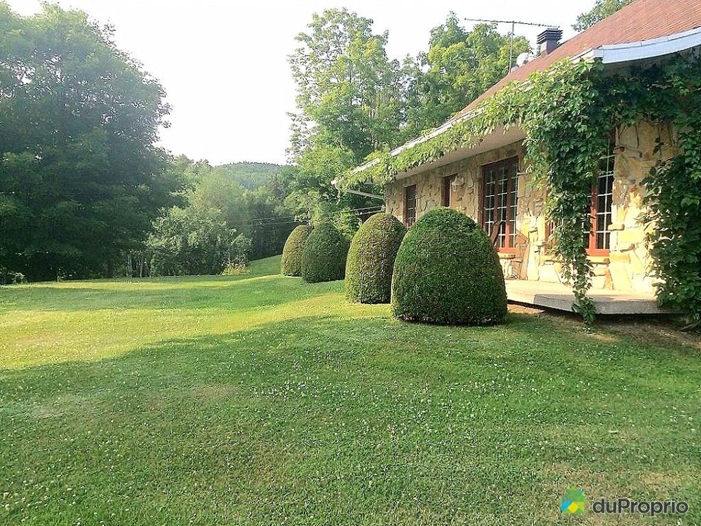$850,000 - Villa for sale in Baie-St-Paul — photo 3