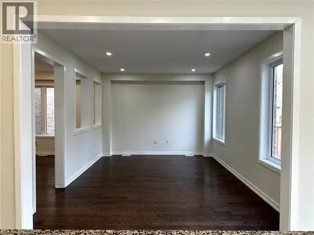 7 ABERCROMBIE Crescent Brampton, Ontario in Long Term Rentals in Mississauga / Peel Region - Image 6