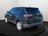 4 Wheel Drive | 8.4 Inch Touchscreen | Heated Seats | Keyless Entry | Experience the perfect entry p... (image 3)
