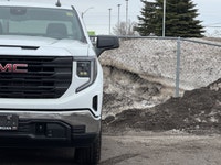 5.3L V8 engine for powerful performance | 4x4 drive system for all-weather capability | Lane Departu... (image 4)