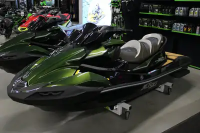 2025 Kawasaki Jet Ski Ultra 160LX PWC JetSki Financing Available From $124.29* (Bi-Weekly) $19,399.0...