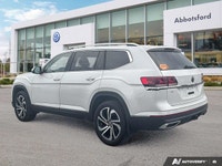 This Volkswagen Atlas boasts a Regular Unleaded V-6 3.6 L/220 engine powering this Automatic transmi... (image 2)
