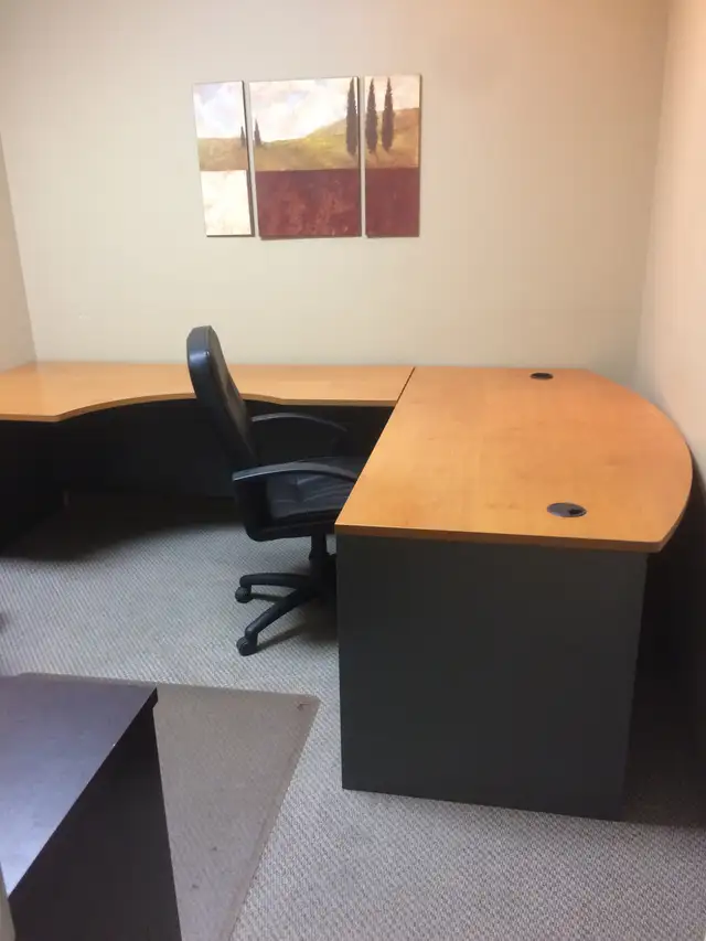 Office Suite for Rent  *Hwy 401 & Dixie Rd.*  $695/mo  Free WiFi