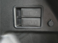 The 2019 Chevrolet Equinox Premier combines refined style, advanced technology, and everyday versati... (image 7)