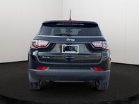 Cloth Low-Back Bucket Seats, Heated Front Seats, 8.4 Touchscreen Display, Apple Carplay, Google Andr... (image 4)