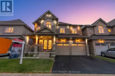 Exceptional opportunity in the highly sought-after Credit Valley community of Brampton! This beautif...