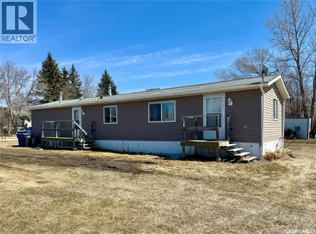 427 Vincent AVENUE W Churchbridge, Saskatchewan in Houses for Sale in Regina - Image 2