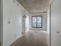 Apartment for rent-logement appartement locatif-1cc-1bd-3.5-3 1/2 1-bedroom/chambre-Quartier des Spe... (image 4)