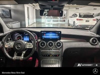 Ensemble haut de gamme // Forfait Nuit AMG // Ensemble de conduite intelligente // Volant chauffant... (image 9)