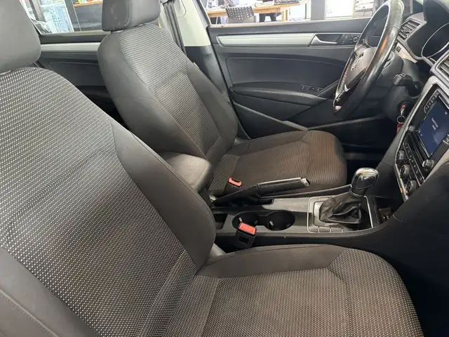 2016 Volkswagen Passat 4dr Sdn 1.8 TSI Auto Trendline+ in Cars & Trucks in Longueuil / South Shore - Image 11