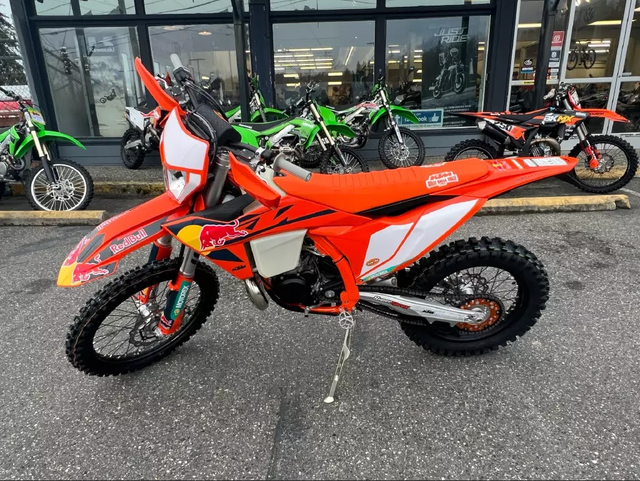 2025 KTM 300 XC-W CHAMPION EDITION - RED BULL FEW LEFT! in Dirt Bikes & Motocross in Edmonton - Image 4