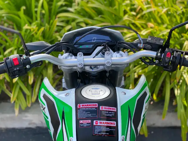 250CC DUAL SPORT MOTORCYCLE | STREET LEGAL DIRT BIKE | LIFAN KPX in Street, Cruisers & Choppers in City of Montréal - Image 6