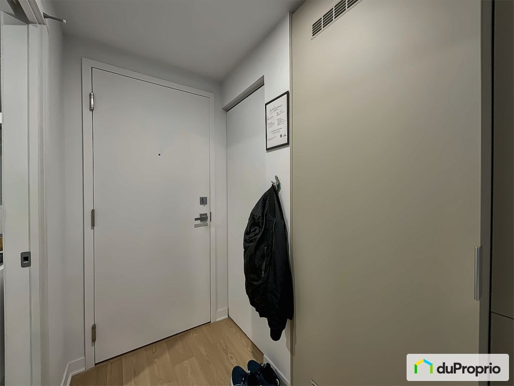 $379,000 - Loft for sale in Ville-Marie (downtown, old Mtl) — photo 2