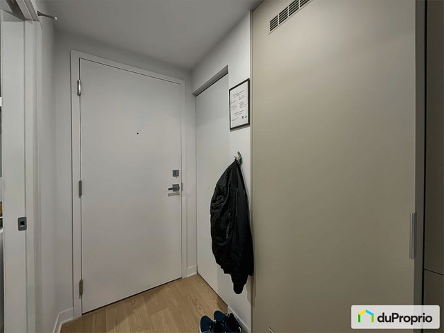 $379,000 - Loft for sale in Ville-Marie (downtown, old Mtl) — photo 2
