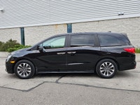 { CERTIFIED PRE-OWNED } THIS VEHICLE COMES FULLY CERTIFIED WITH A SAFETY CERTIFICATE SERVICED AT NO... (image 1)