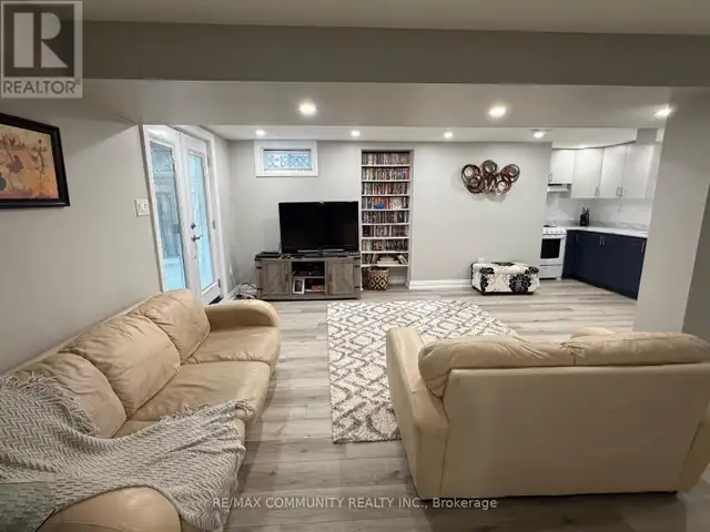 BASEMENT - 24 MAYFLOWER STREET Whitby (Blue Grass Meadows), Onta in Long Term Rentals in Oshawa / Durham Region - Image 3