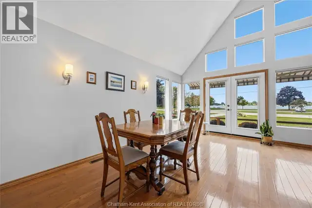 3932 St Clair PARKWAY Port Lambton, Ontario in Houses for Sale in Chatham-Kent - Image 9